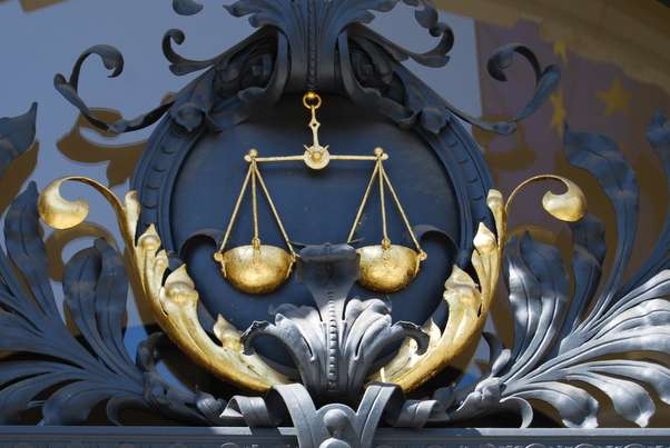 DALI SU SLOVENAČKE SUDIJE UMEŠANE U KORUPCIJU I DISKRIMINACIJU?